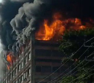 চট্টগ্রাম ইপিজেডে কারখানায় ভয়াবহ আগুন