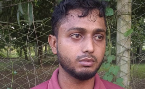 পুকুরে লাফিয়েও শেষ রক্ষা হলো না মাদক কারবারীর