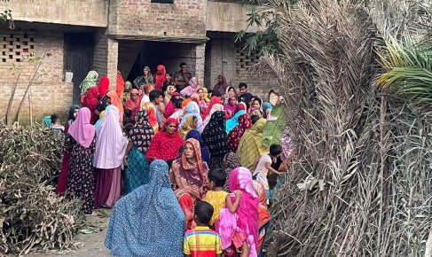 চারঘাটে দু’পক্ষের সংঘর্ষে একজন নিহত, আহত ৯