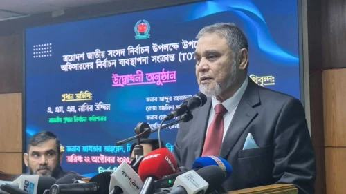 নির্বাচনে কোনো চাপের কাছে নতি স্বীকার না করার নির্দেশ সিইসির