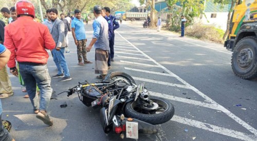 রাজশাহীতে বাসচাপায় ঝরলো দুই প্রাণ