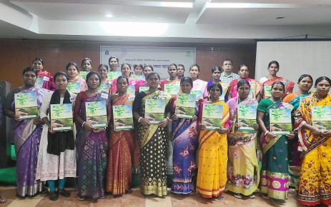 পরিবেশবান্ধব কৃষি পদ্ধতি বিষয়ে প্রশিক্ষণ নিলেন ২৫ আদিবাসী নারী