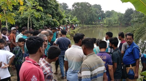 রাজশাহীর পুকুর থেকে একজনের ভাসমান লাশ উদ্ধার