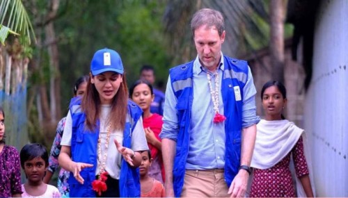 দাকোপ পরিদর্শনে জয়া আহসান