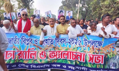 গরীবের বন্ধু হয়ে থাকতে চান চাঁদ