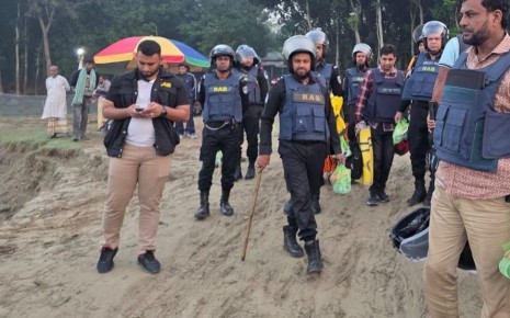 ‘অপারেশন ফার্স্ট লাইট’, গ্রেফতার ৫৮, অস্ত্রসস্ত্র জব্দ