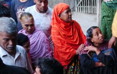 চারঘাটে প্রতিপক্ষের ছুরিকাঘাতে যুবক খুন