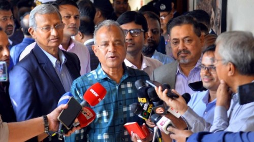 এবারও বিজয় দিবসে প্যারেড হবে না: স্বরাষ্ট্র উপদেষ্টা