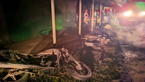 ঈশ্বরদীতে বিএনপি-জামায়াতের সংঘর্ষ, আহত অর্ধশতাধিক