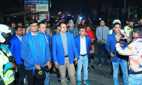 মধ্যরাতে কর্মকর্তাদের নিয়ে টহলে স্বয়ং আরএমপি কমিশনার