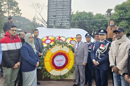 রাসিকের উদ্যোগে মহান বিজয় দিবস উদযাপন