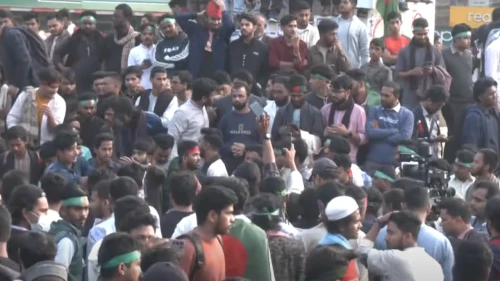 হাদি হত্যার বিচারের দাবিতে শাহবাগ অবরোধ