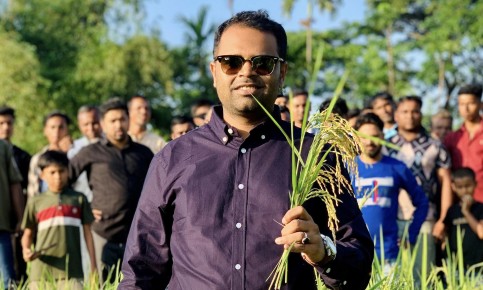 মায়ের বিরুদ্ধে প্রার্থী ইলিয়াসপুত্র আবরার!