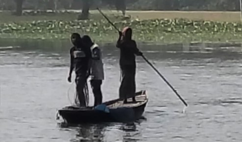 বাগমারায় যুবদল নেতার খামারে বিষ প্রয়োগে অর্ধকোটি টাকার মাছ নিধন