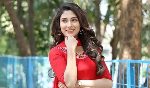 মামলা থেকে অব্যাহতি পেলেন অভিনেত্রী মেহজাবীন চৌধুরী