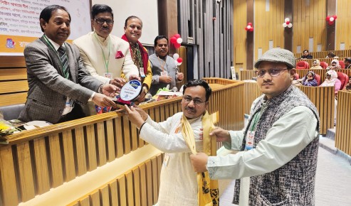 রাজশাহীতে ছড়া-সাহিত্য উৎসবে সংবর্ধিত হলেন ২২ গুণিজন