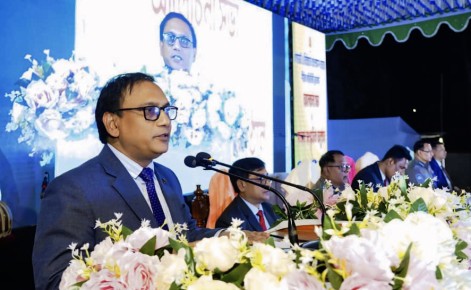 আমাদের পরবর্তী প্রজন্মের বঞ্চনা লাঘবের জন্য গণভোট : বিভাগীয় কমিশনার