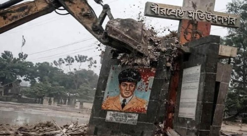বীরশ্রেষ্ঠ মতিউরের ভাস্কর্য সরানো নিয়ে বিভ্রান্তি