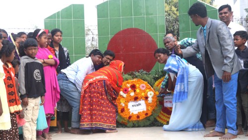 বিনম্র শ্রদ্ধায় রাজশাহীর সর্বত্র অমর একুশে পালন