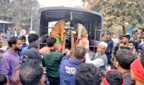পুঠিয়ায় ৮ ডাকাতকে গণপিটুনি, একজনের মৃত্যু
