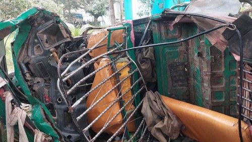 বাঘার সড়কে ঝরলো তিন প্রাণ