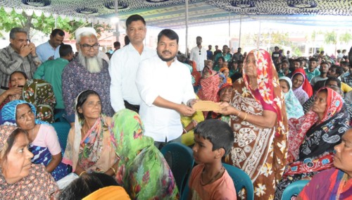 প্রধানমন্ত্রীর ঈদ উপহার পেলেন রাসিকের ১২শ’ পরিচ্ছন্নকর্মী