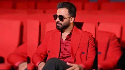 ভক্তদের ঈদের শুভেচ্ছা জানালেন শাকিব খান