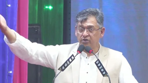 ‘একাত্তর আগে, বাকি সব পরে’