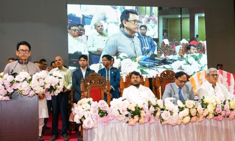 ‘ঘরে বসে পৃথিবী দেখা গেলে পরীক্ষা কেন্দ্রও দেখা সম্ভব’