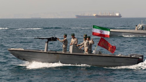 এবার লোহিত সাগরে সামরিক অবস্থান নেওয়ার হুঁশিয়ারি ইরানের