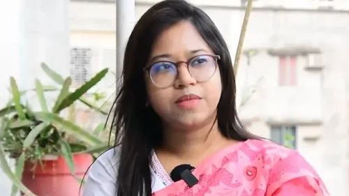 এনসিপির প্রার্থী মনিরা শারমিনের মনোনয়ন বাতিল