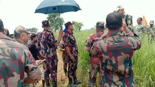 নওগাঁ সীমান্ত দিয়ে ১৭ জনকে পুশইনের চেষ্টা