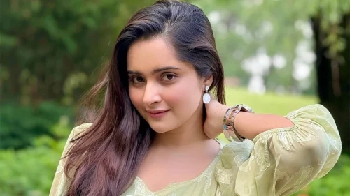 ভালোবাসার নতুন গল্পে কেয়া পায়েল