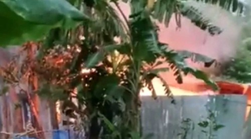 পাবনায় স্কুলছাত্রী হত্যা: আসামির বাড়িতে আগুন, দগ্ধ ৩ জনের মৃত্যু