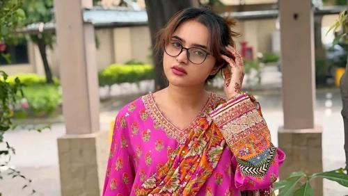 ম্যাচিউরিটি নিয়ে নতুন বার্তা দিলেন কেয়া পায়েল