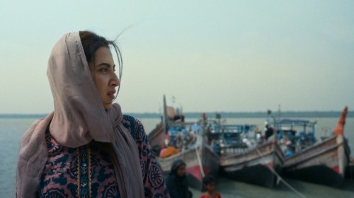 হন্যে হয়ে কাকে খুঁজছেন মিম?