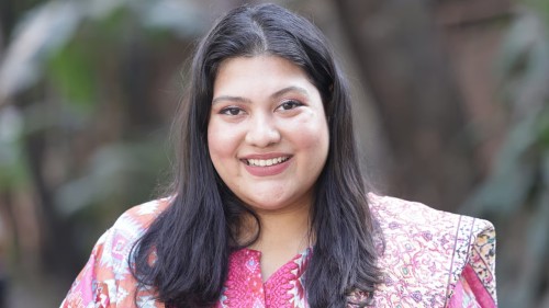 বিশেষ সম্মাননা পাচ্ছেন প্রয়াত কারিনা কায়সার