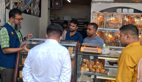 রাজশাহীতে অনুমোদনহীন বেকারিকে জরিমানা
