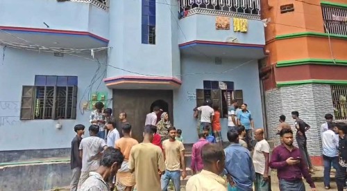 একই পরিবারের ৩ জনকে গলাকেটে হত্যা, গণপিটুনিতে সন্দেহভাজন নিহত