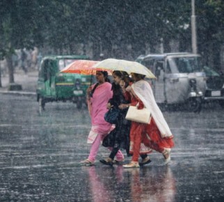 সারা দেশে ভারি বৃষ্টির আভাস