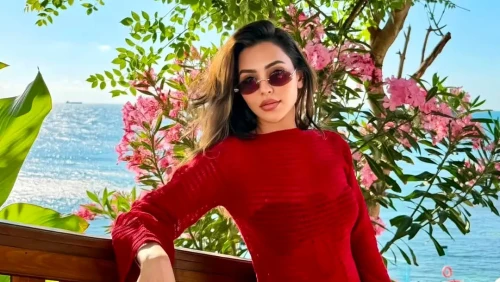 গানেও সাড়া পেয়েছেন ফারিয়া