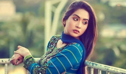 বাংলাদেশের জন্য মায়া লাগে: জাকিয়া বারী মম