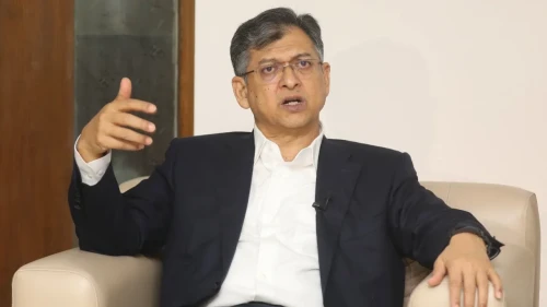 ভারত কেন শেখ হাসিনাকে কথা বলার সুযোগ দিল, প্রশ্ন স্বরাষ্ট্রমন্ত্রীর