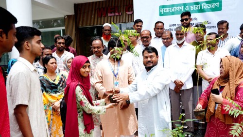 রাজশাহীতে মাসব্যাপী বৃক্ষরোপণ ও চারা বিতরণ কর্মসূচি শুরু