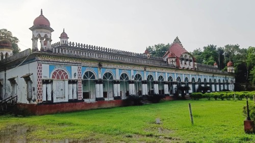 ইতিহাস-ঐতিহ্যের অনন্য সাক্ষী ধনবাড়ী নবাব মঞ্জিল