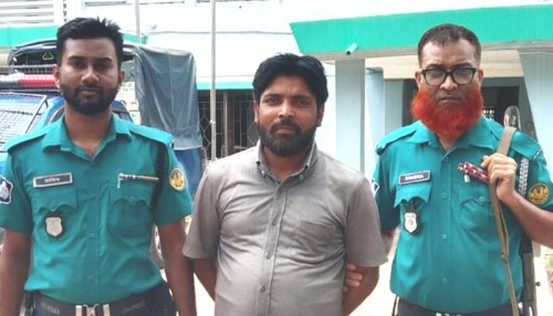 রাজশাহীতে নিরাপত্তাকর্মীর গলায় ছুরি ধরে হত্যার হুমকি, যুবক গ্রেপ্তার
