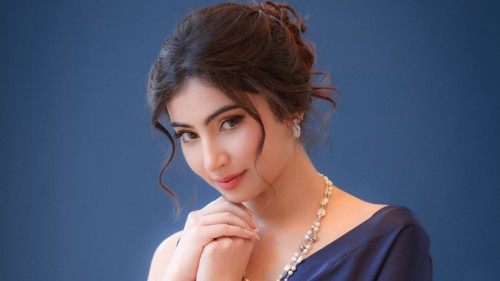 মধুবালার চরিত্রে পর্দা মাতাবেন সারা অর্জুন