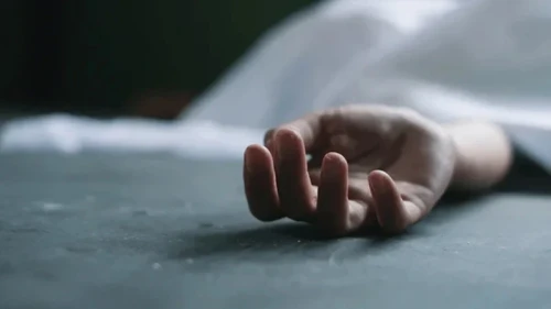 তানোরে ঘরের দেয়াল ধসে গৃহবধূর মৃত্যু
