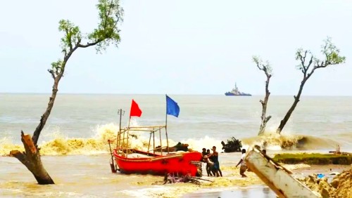 বঙ্গোপসাগরে লঘুচাপ, উপকূলে ঝড়সহ বজ্রবৃষ্টির শঙ্কা