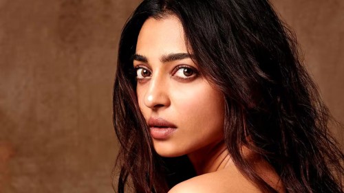 ঘরবন্দি থাকার ভয়াবহ অভিজ্ঞতা শোনালেন রাধিকা